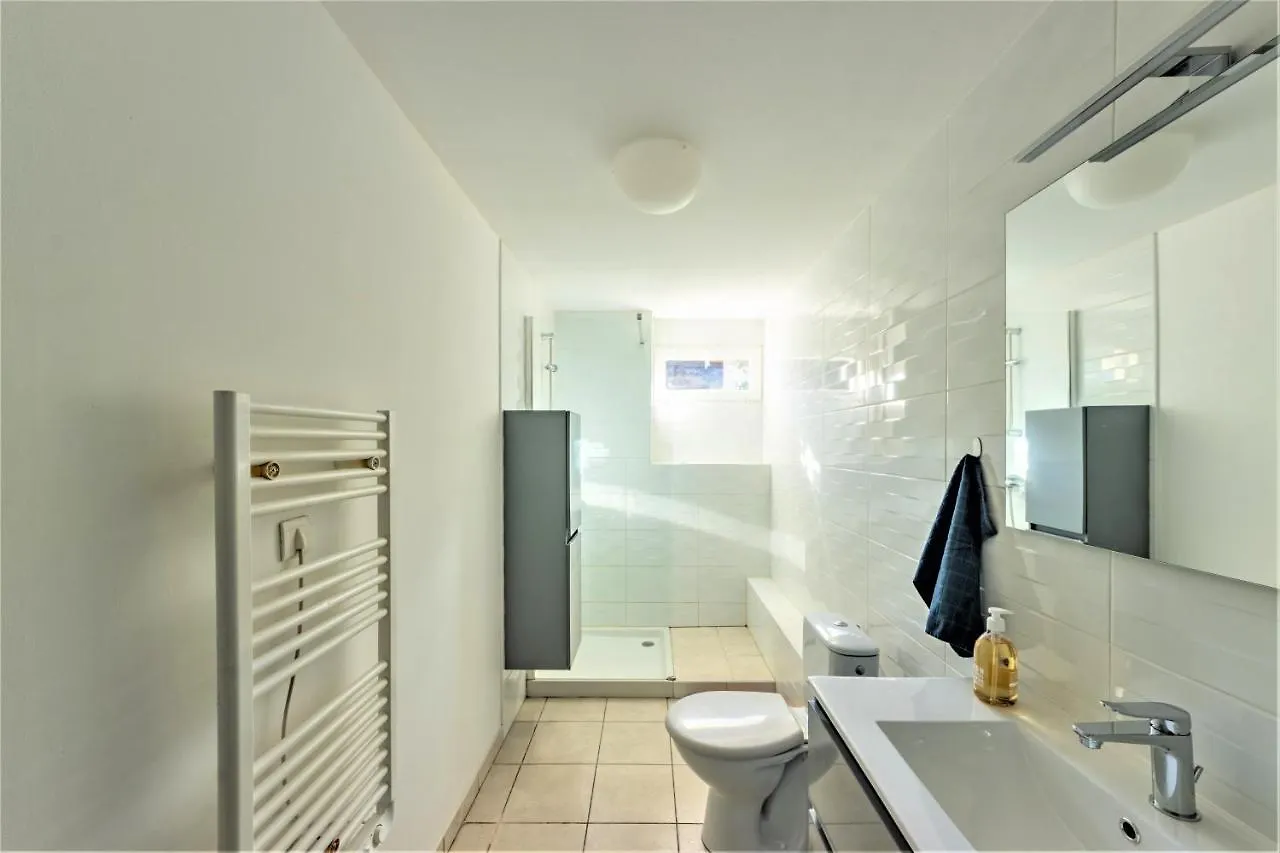 Maison des bains - 3 chambres - Jardin - Wifi Valence  0*, Valence (Tarn-et-Garonne)