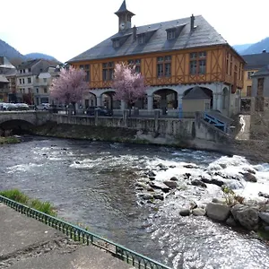 2 à 4 Personnes Le Pyrénéen à Carrefour Des Activités De Montagne Appartement